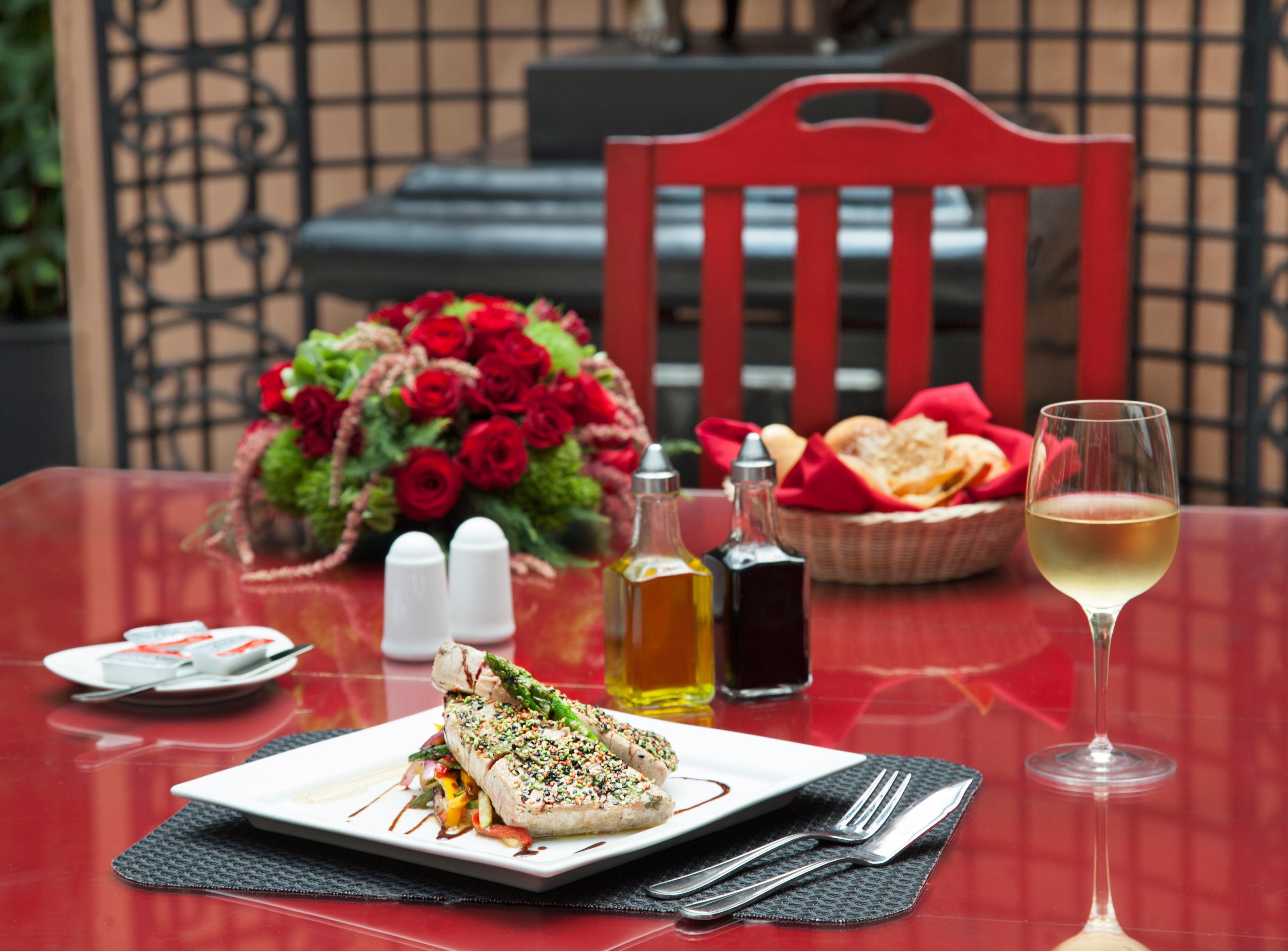 Hotel Geneve Cd De Mexico Εξωτερικό φωτογραφία A table set for fine dining
