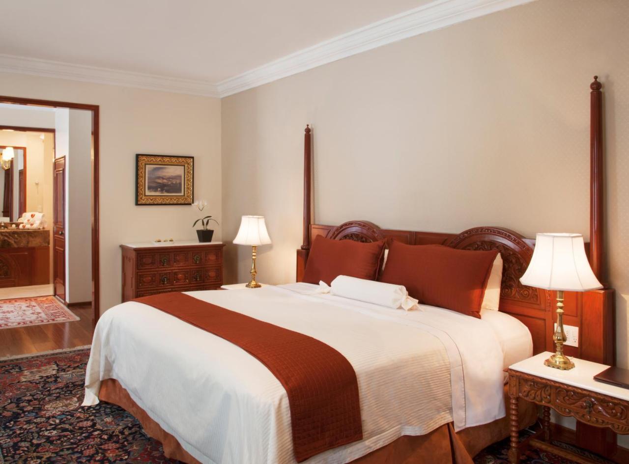 Hotel Geneve Cd De Mexico Εξωτερικό φωτογραφία A bedroom at the Taj Mahal Palace